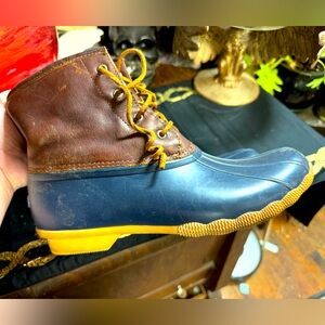 Sperry Women’s Top-Sider Saltwater Duck Boots size 11